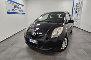 Toyota Yaris 1.0 3 porte Sol - NeoPatentati