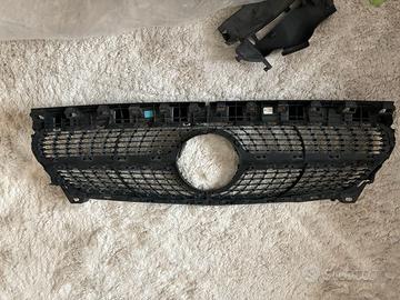 Griglia anteriore MERCEDES CLA 200D 4 MATIC