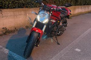Ducati monster 821