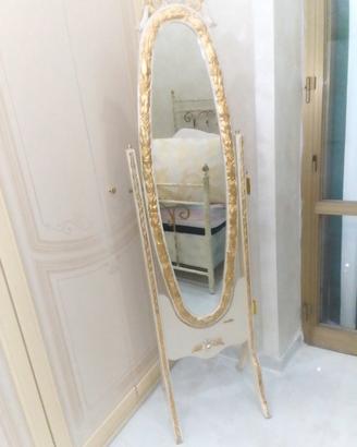  specchio  ovale colore beige ed oro