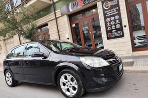 Opel Astra 1.7 CDTI 110CV COSMO BERLINA