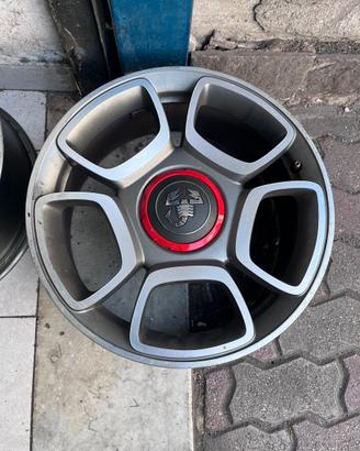 Cerchio in lega da 17'  Abarth 500 - Originali !!
