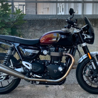 Triumph Speed Twin 1200 Stealth Edition