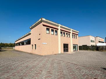 Capannone industriale