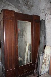 Armadio con specchio