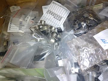 componenti elettronici 