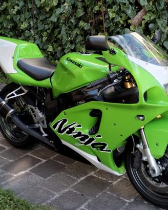 Kawasaki Ninja zx7r