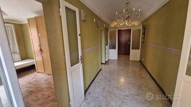 Appartamento di 124 m² con 4 locali a Bologna