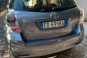 TOYOTA VERSO