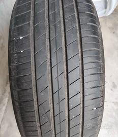 goodyear estive 215 55 R17