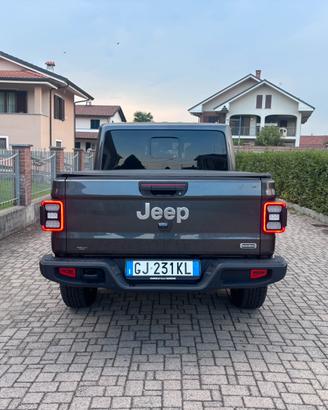 JEEP GLADIATOR OVERLAND 3.0 2022 IVA DEDUCIBILE