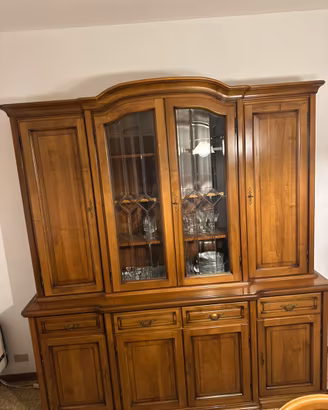 Mobile credenza in legno massello stile classico
