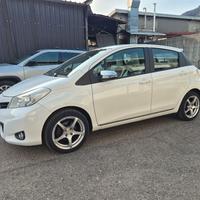 toyota yaris 1.0 benzina 5 porte 