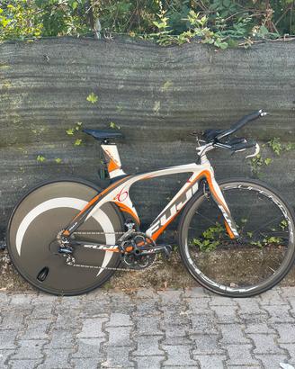 Bici da triathlon-crono in carbonio