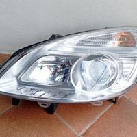 Faro anteriore sinistro Renault Scenic 2