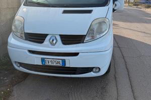 RENAULT TRAFIC 9 POSTI