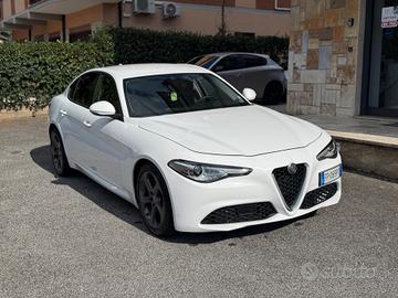 Alfa Romeo Giulia 2.2 Turbodiesel 180 CV AT8 Super