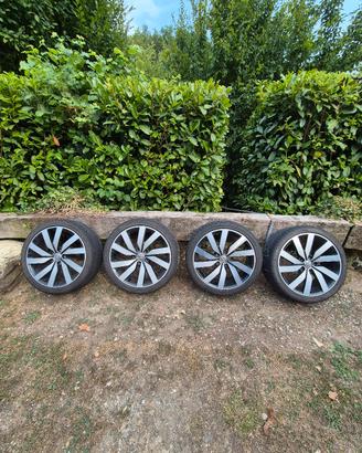 cerchi e gomme golf 7  225/40R18