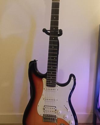 Chitarra Donner Stratocaster DST-100 Sunburst