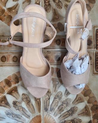 sandali camoscio beige