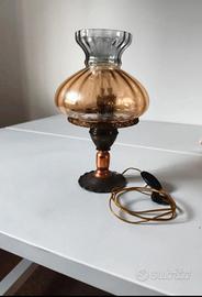 Lampada  vintage anni 50 in rame  e vetro fume'.