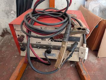 Carica batterie usato