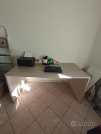 scrivania 