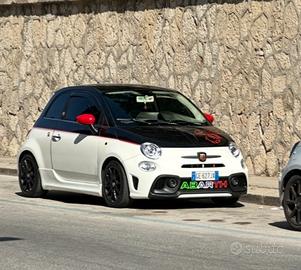 Allestimento abarth Auto