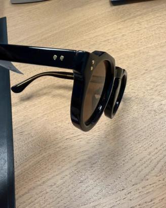 Occhiali da sole neri lenti marroni