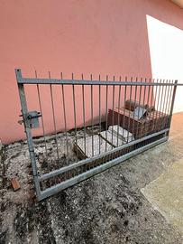 cancello zincato