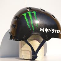 Casco Monster energy