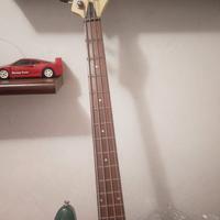 Basso e amplificatore ideali per iniziare 