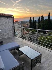 Attico / Mansarda di 150 m² con 5 locali a Montesp
