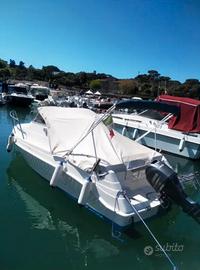 BARCA CABINATA 40 cv