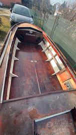 Cofano in legno vetroresinato