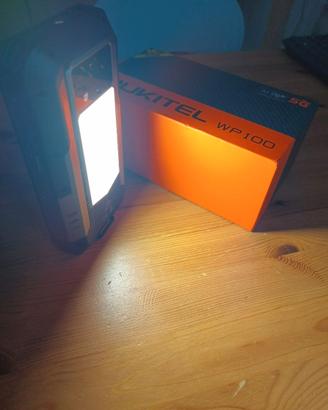 Oukitel WP100 Rugged -Camping Light, Telemetro etc