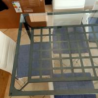 Tavolo in vetro e ferro Ikea