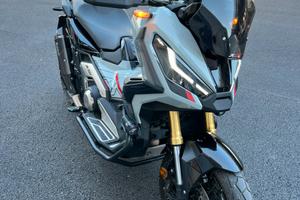 Honda X-adv 750