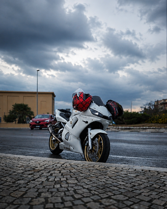 Yamah r6 2001 ASI