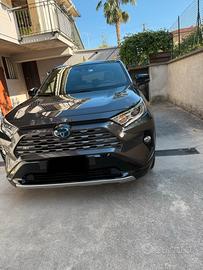RAV 4