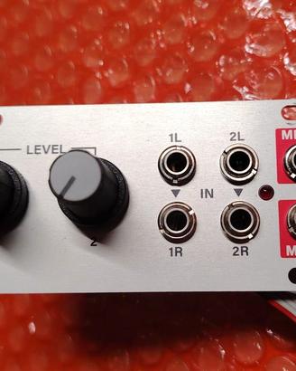 Intellijel Stereo Mixer 1U