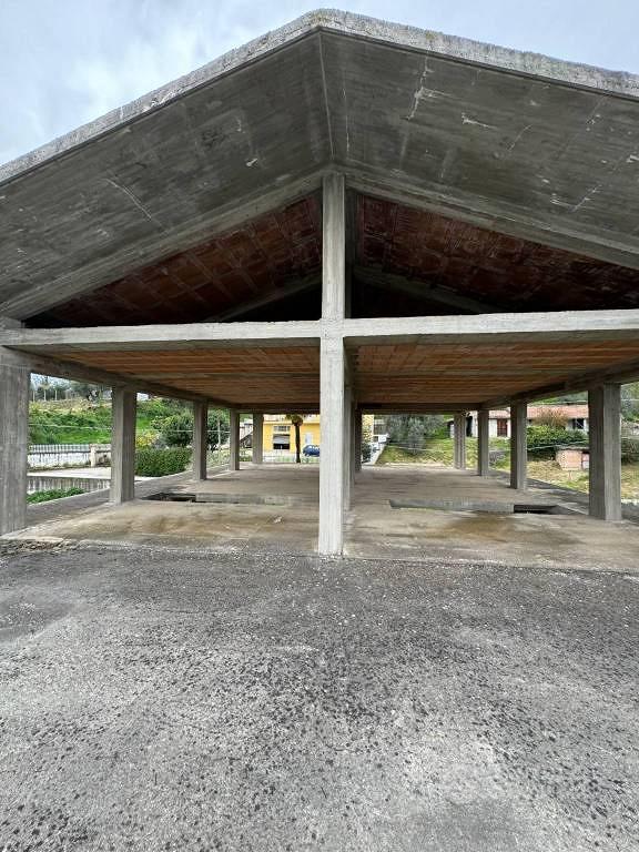 Rustico / Casale di 540 m² a Frosinone - Altro