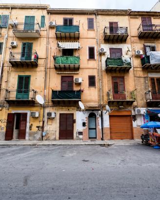 Appartamento di 73 mq in Via Perez  146