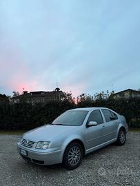 Volkswagen Bora 1.6 16V cat Highline