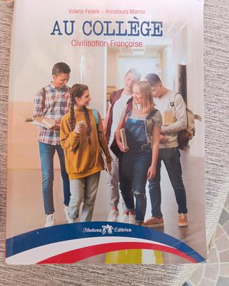 libro AU COLLEGE-medusa editrice