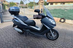 Peugeot satelis 250