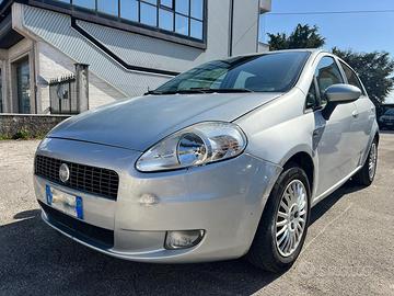 Fiat Grande Punto 1.4 GPL frizione nuova!