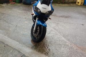 Yamaha R6