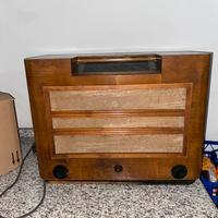 Radio vintage per arredamento