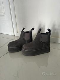 UGG Platform 36